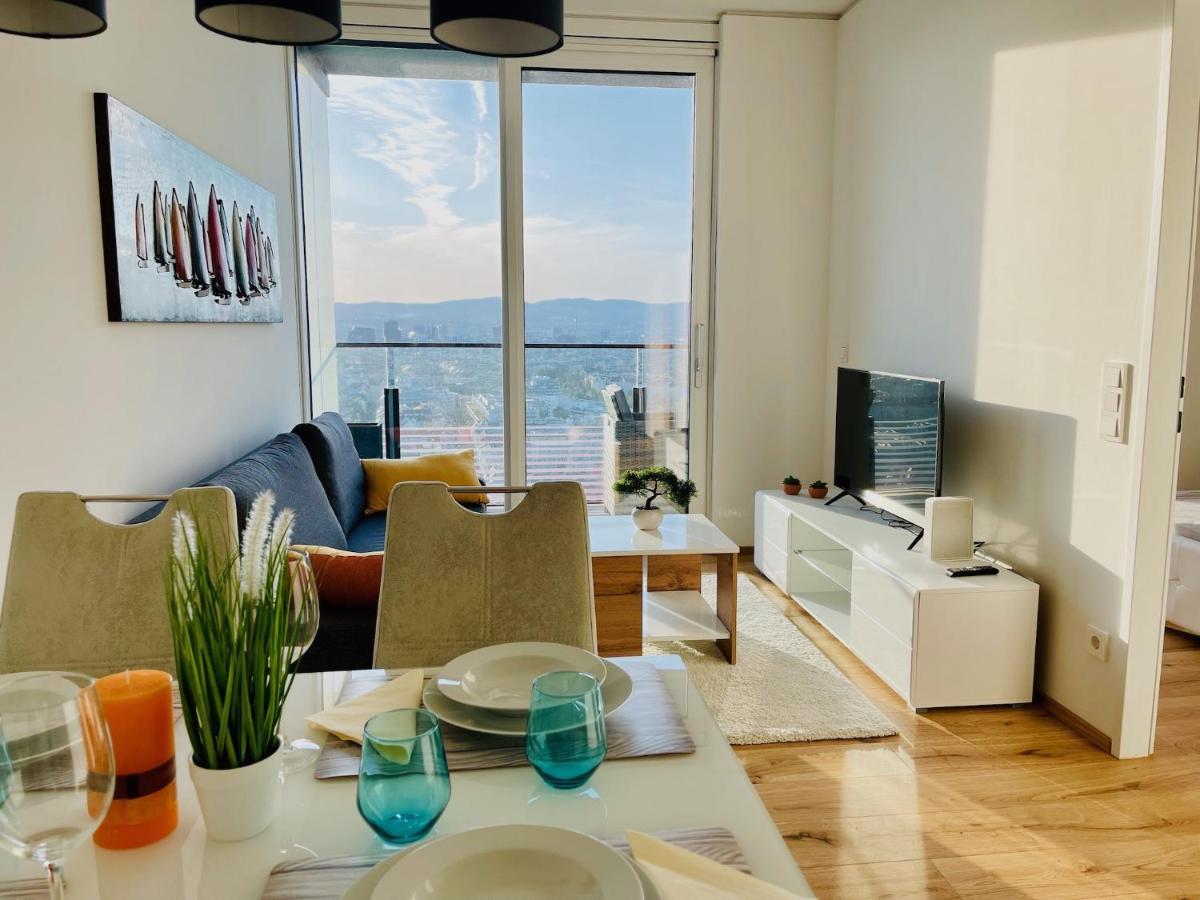 Triiiple Level 31 - Sonnenwohnen Mit Fantastischem Ausblick Und Parkplatz Apartamento Viena
